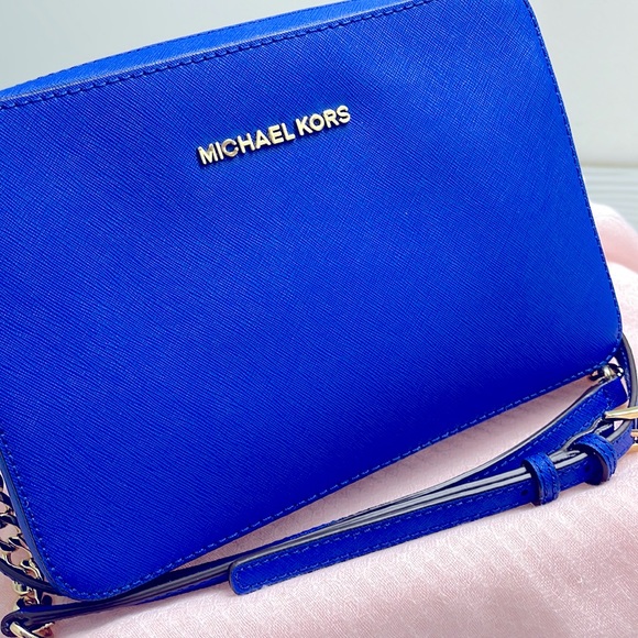 Michael Kors Handbags - Michael Kors cross body bag